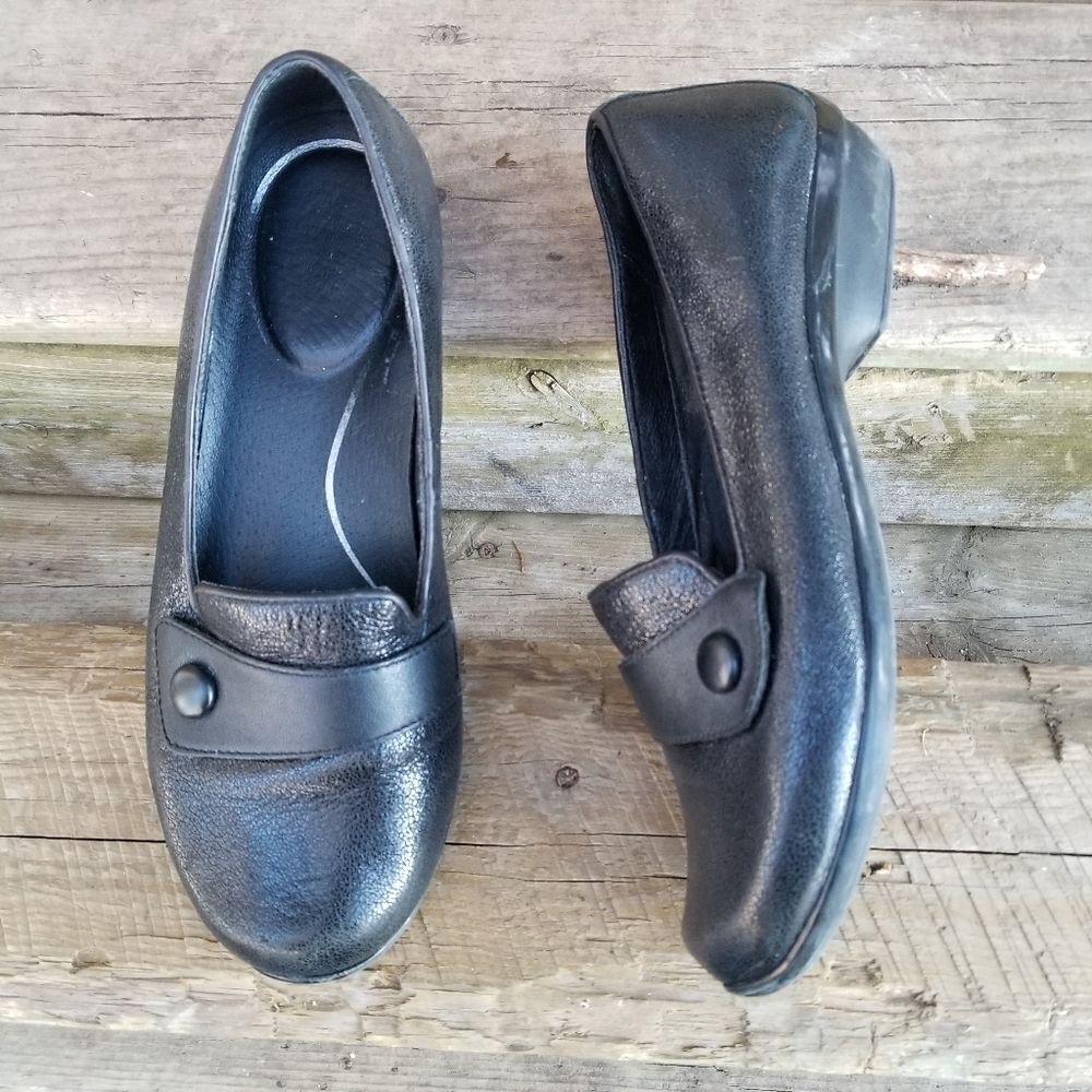 Dansko Olena Black Crackled‎ Suede Leather Comfort Comfy Flats 38